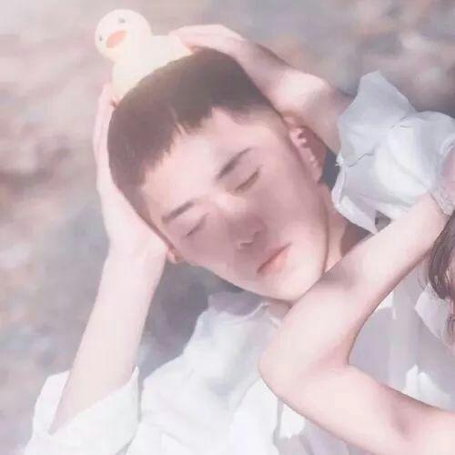 小短裙，微信头像，小短裙（情侣头像丨没能遇见你）