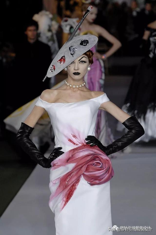 迪奥经典之作服装图，<迪奥>2007秋冬高定系列