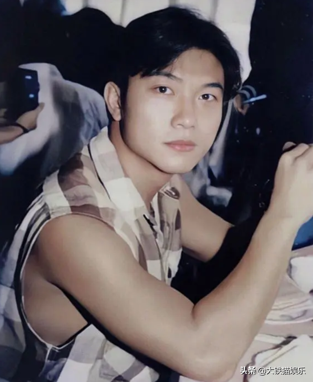 钱小豪老婆丘倩鸣，钱小豪老婆（娱圈这4对亲兄弟差距大）