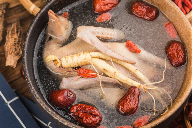 鸽子鸡汤怎么炖才有营养，营养不流失