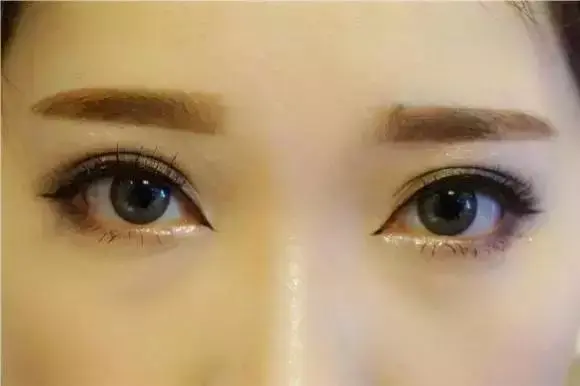 正确使用眉笔的方法你学会了吗，教你怎么用眉笔快速又好看