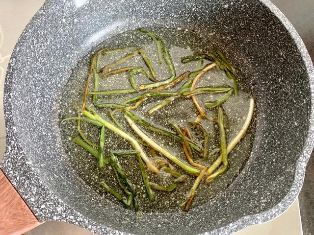 鳊鱼的做法 如何做鳊鱼，鳊鱼的做法（鳊鱼这么做）