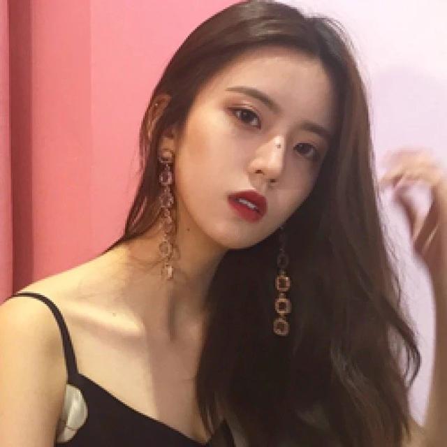 适合冷漠女生头像，女头，冷漠微信（女生头像 点赞变更美 ​​​）