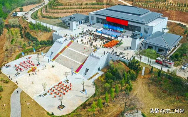 客家人的由来，福建客家人的由来（“客家”一词最早的文献记载是什么时候）