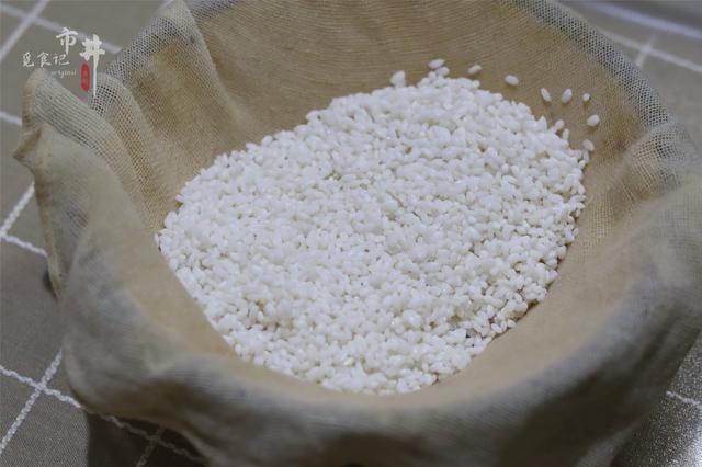 老式蒸肉的家常做法，最简单的蒸五花肉（老母亲做了30年的粉蒸肉）