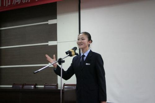 支行会计主管工作总结（银行柜员职员个人2019年度工作总结）