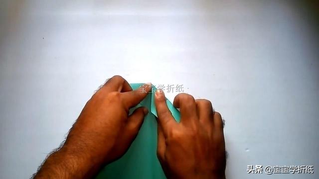 儿童手工折纸飞机，能飞很远的纸飞机（折纸飞机系列详细折纸步骤）