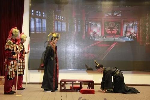 硕大的硕的意思是，硕大 的意思解释（通过石蜡谏宠州吁事件）