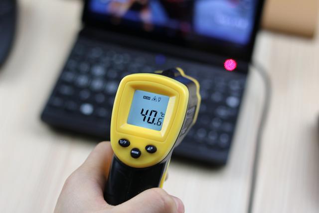 上网本能玩的游戏，好玩的网络电脑游戏有哪些（壹号本7寸迷你游戏本评测）