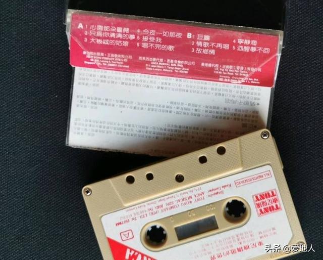 三月里的小雨原唱，三月里的小雨邓丽君原唱歌词（因为《三月里的小雨》喜结良缘）