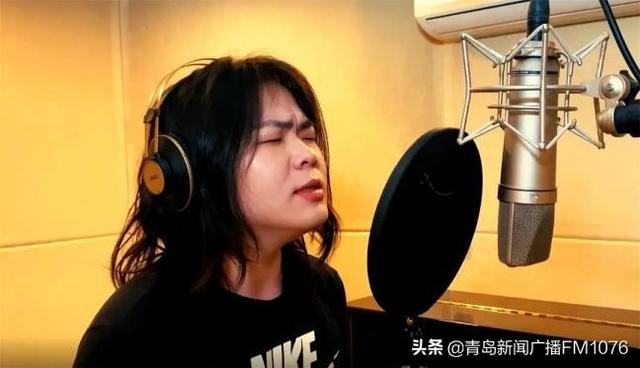 明圣凯 老男孩，生活像一把无情的刀（第30届青岛国际啤酒节崂山会场之山音海乐“激情夏季”原创歌曲来了）