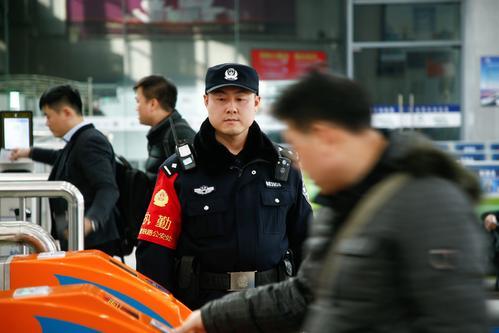 高铁提前多久检票，高铁提前多久检票停止（高铁开车前3分钟停止检票）