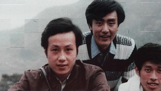 罗京追悼会全部过程，在罗京葬礼上哭到昏厥的妻子