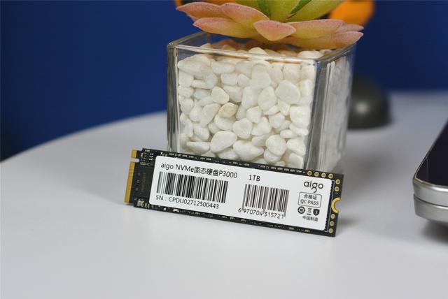 1t硬盘实际多少g，1T硬盘的实际容量是多少（固态硬盘让老式笔记本重新起飞）