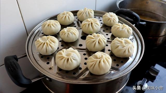 蒸包子发面的方法，包子如何发面蒸得又快又好（个个松软洁白不塌陷）
