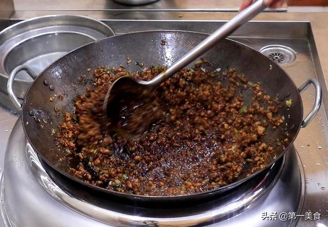 炒杂酱怎么炒（想吃杂酱面不用下馆子了）