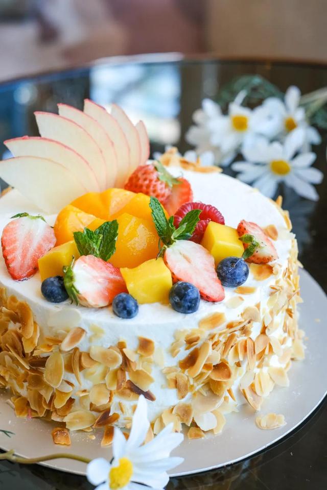 一磅蛋糕几个人吃，一磅蛋糕（福州世茂洲际酒店四季蛋糕）