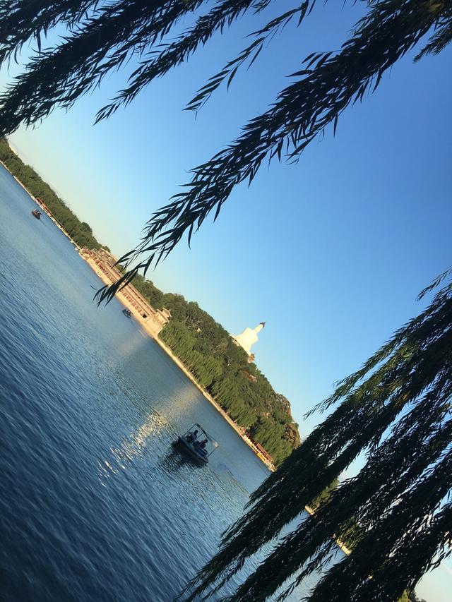 北海公园景点介绍，北海公园旅游攻略（北京周末去哪儿——北海公园）