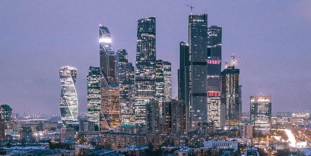 深圳十大高楼排名，世界第一高楼2400米（于2020年竣工的全球十大摩天楼）