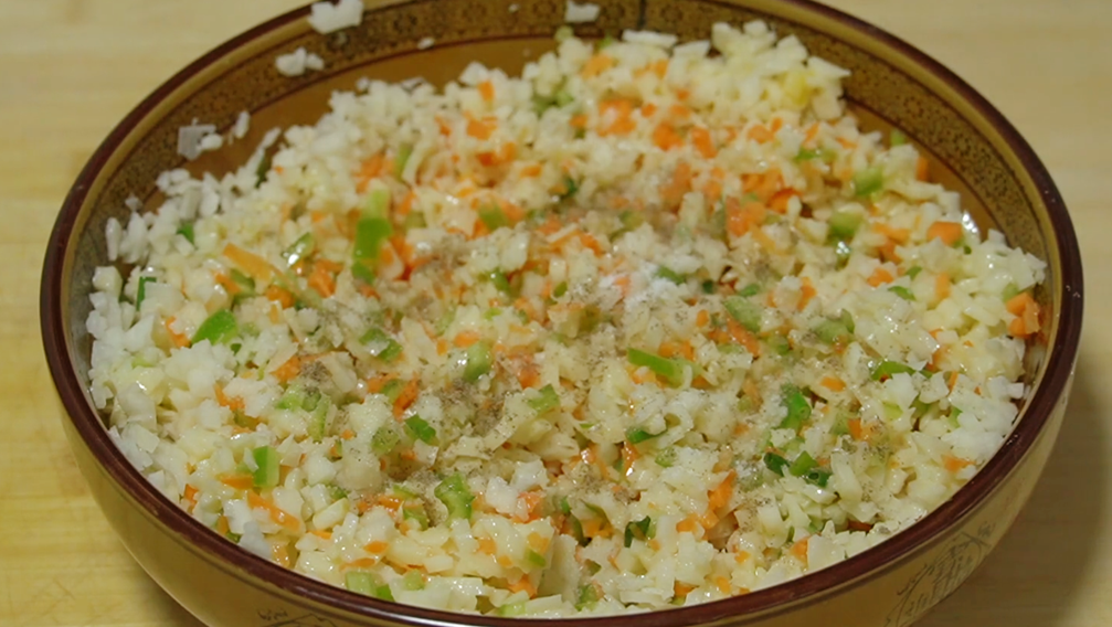 图片[4]-【莲藕鸡蛋饼】做法步骤图 不炒不凉拌 出锅孩子特别喜欢吃-起舞食谱网