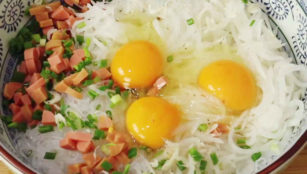 圖片[4]-【白蘿卜絲雞蛋餅】做法步驟圖 外酥里嫩 天天吃不夠-起舞食譜網(wǎng)