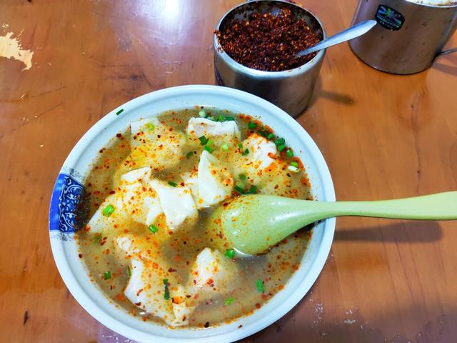 城南花已开下一句，城南花已开愿君安常在什么意思（城南花已开）