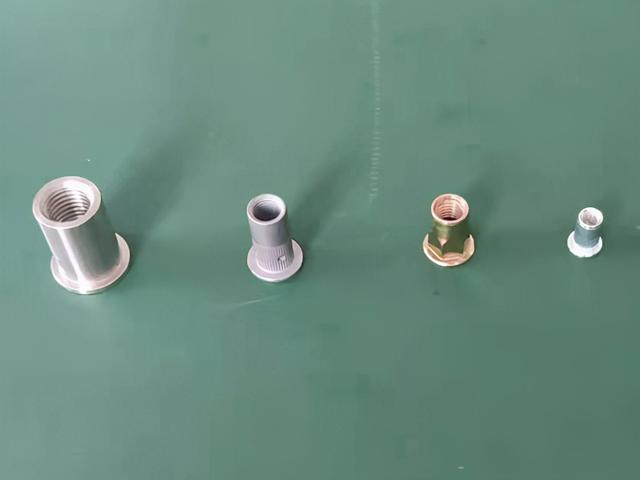 平头半六角拉铆螺母和全六角的拉铆螺母有什么区别，平头半六角拉铆螺母标准（这三种拉铆螺母的种类）