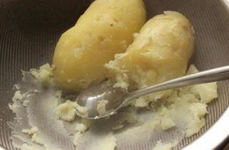 圖片[3]-【土豆泥色拉】做法步驟圖 隔三差五做一次 小孩生長發育更好-起舞食譜網