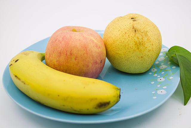 晚上吃香蕉会胖吗，晚上9点吃香蕉会胖吗（为什么说香蕉、苹果不宜在晚上吃）