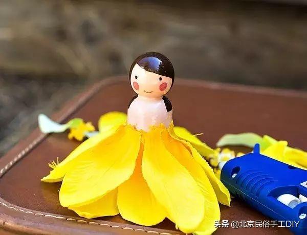 家里的假花怎么处理掉，室内有假花怎么办（一根铁丝一个球就能让她惊艳无比）