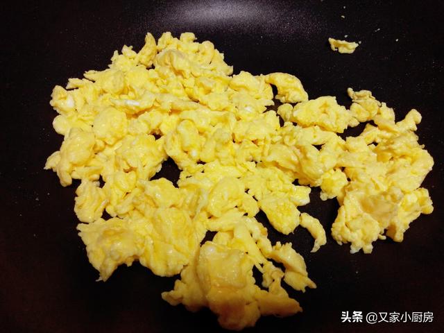 菠菜面的家常做法，教你在家做陕西特色面食菠菜面