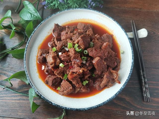 红烧牛腱子怎么做好吃，红烧牛腱子怎么烧好吃（做出的牛肉颜色红亮、软烂入味）