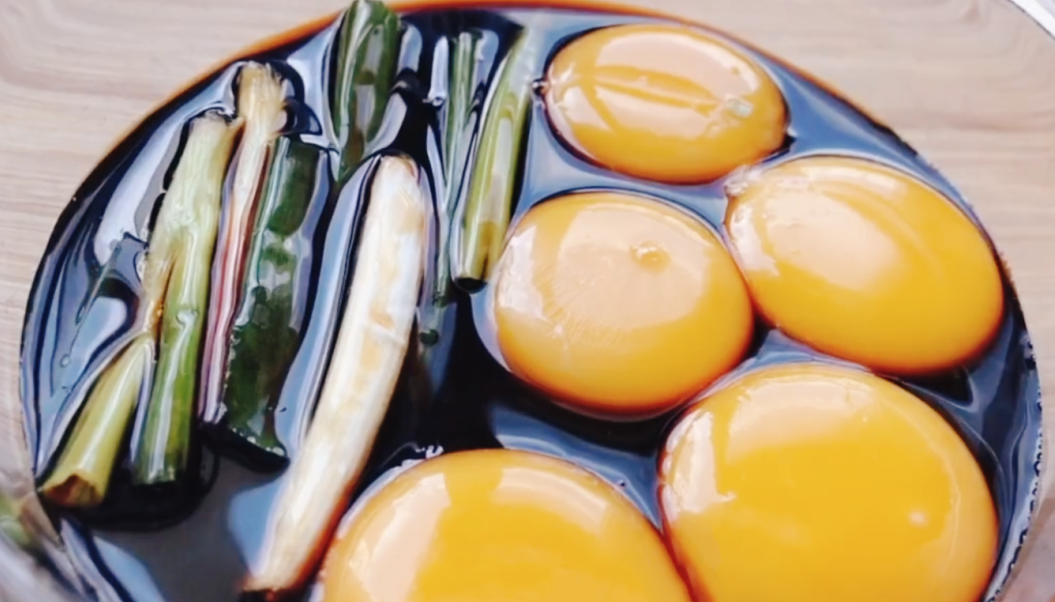 图片[4]-【酱油渍蛋黄】做法步骤图 配着米饭吃 简单又美味-起舞食谱网