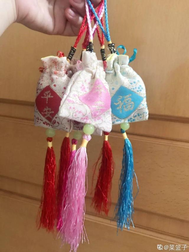 不锈钢盆可以放烤箱吗，烤箱里可以放不锈钢盆吗（10种花最养人）