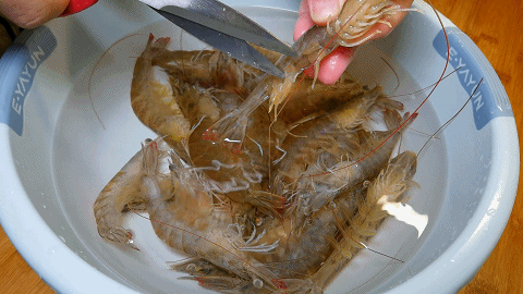 虾蘸料怎么调好吃，水煮虾蘸料怎么调好吃（清蒸大虾的蘸料怎么做）