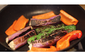 夕颜花是牵牛花吗，花语比较虐心的花（它这落苏的别名同样动人）