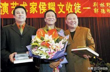 郭德纲师傅是谁啊，郭德纲师傅是谁（当年郭德纲都没钱“摆知”）