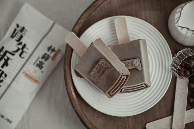 钟薛高雪糕为什么这么贵，钟薛高雪糕为什么这么贵有没有叫林东的人（创始人怒怼用户“爱要不要”）