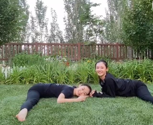 一字马女生是谁，一字马女生（郑恺妻子苗苗做高难度一字马）