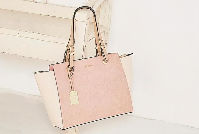 elle包包是什么档次，elle包包属于什么档次（初春必买的几款包包）