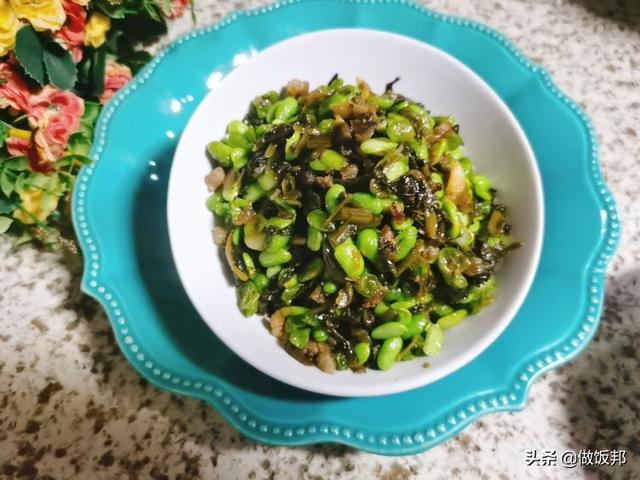 家常炒酸菜，家常炒酸菜的做法（秋天毛豆和酸菜一起炒）