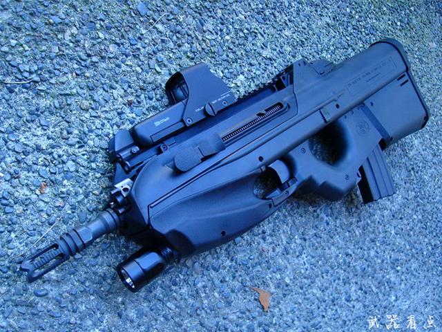 德龙f2000，陕汽德龙F2000和F3000（军事丨比利时FS2000民用步枪）