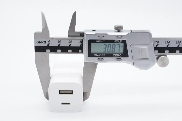 小米手机充电器，小米手机充电器通用吗（小米GaN氮化镓充电器65W）