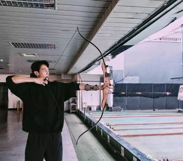 柯震东萧亚轩差几岁，年下恋是指相差几岁（前男友柯震东隔空祝福）