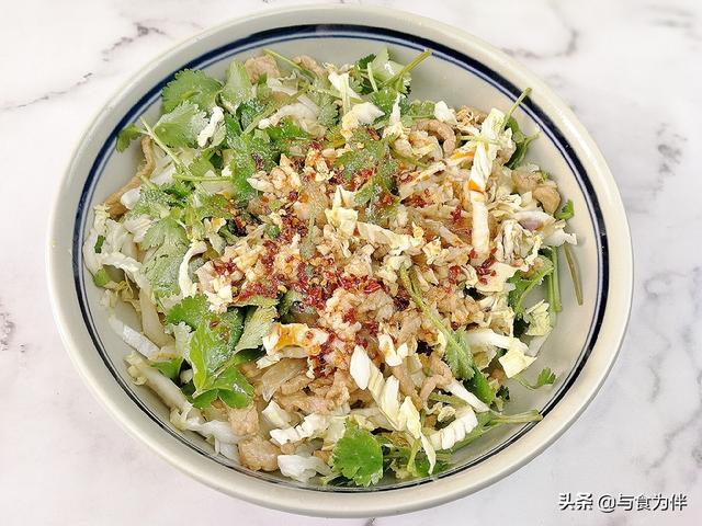 凉拌白菜丝怎么拌好吃，土豆丝凉拌怎么做好吃（记得巧用“它”）