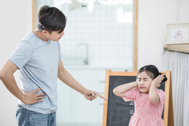 孩子叛逆期怎么管教最合适女孩，初中孩子叛逆期怎么管教最合适女孩（叛逆期的孩子不是洪水猛兽）