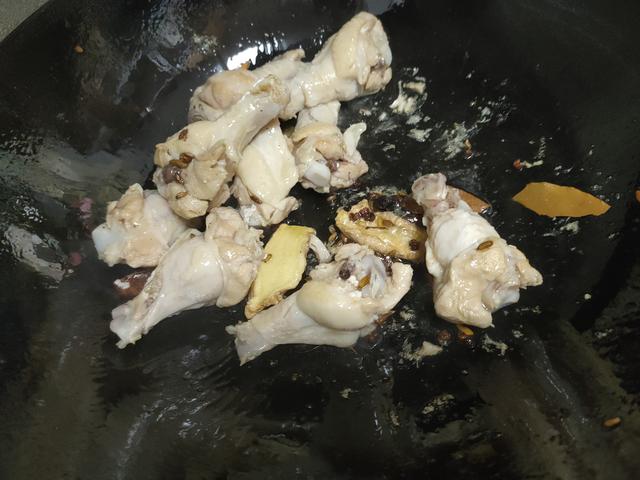 鹤子怎么吃营养最好，鹤主要吃什么（泰山松林的馈赠）