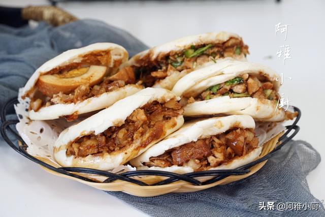 夹馍怎么做，今日里现炒肉夹馍（肉夹馍最简单家常做法）