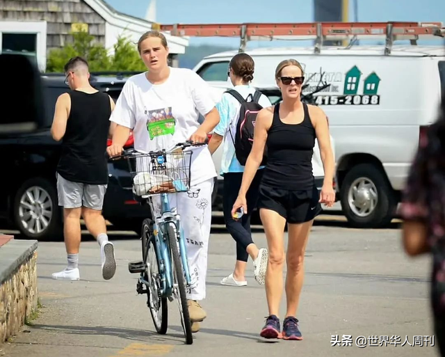 美国总统奥巴马年龄，奥巴马多大（数百宾客偷偷狂欢：​一场派对）