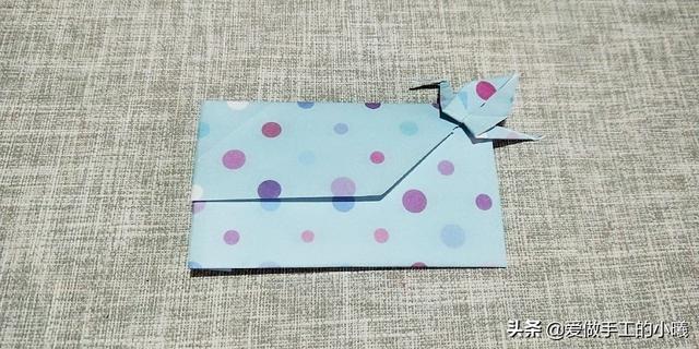 小学生必备自制信封图解步骤，小学生必备自制信封图解步骤图片（千纸鹤信封折纸教程）